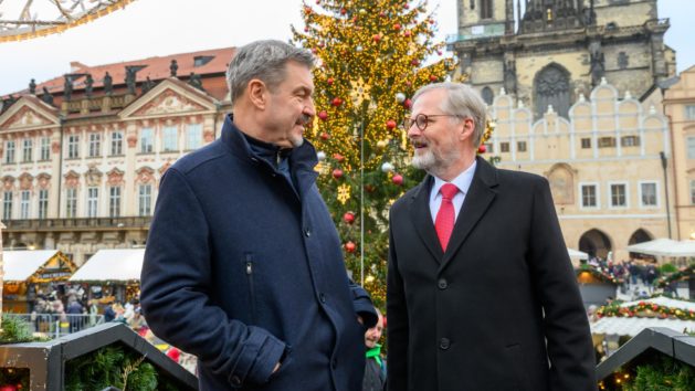 Im Gespräch: Ministerpräsident Dr. Markus Söder und Tschechiens Premierminister Petr Fiala.