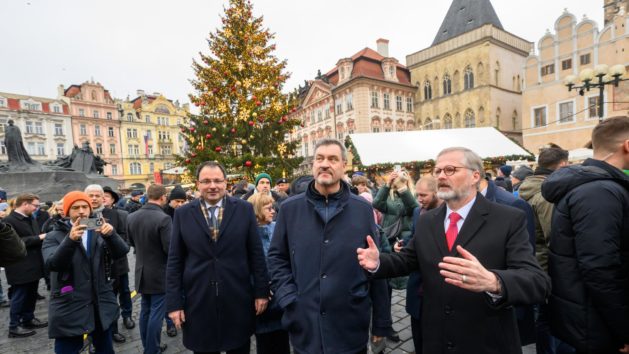 Heimats-Staatssekretär Martin Schöffel, Ministerpräsident Dr. Markus Söder und Tschechiens Premierminister Petr Fiala.