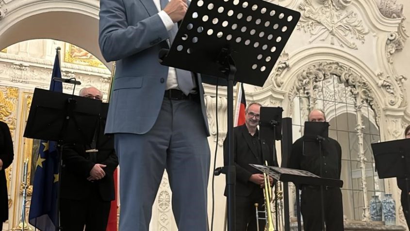 Europaminister Eric Beißwenger beim Empfang anlässlich des Nationalfeiertags von Italien: "Zwischen Italien und Bayern besteht eine ganz besondere Verbindung. Die Staatsregierung ist sehr stolz auf die guten Beziehungen zu Italien und wir pflegen diese ganz bewusst." © Generalkonsulat der Republik Italien