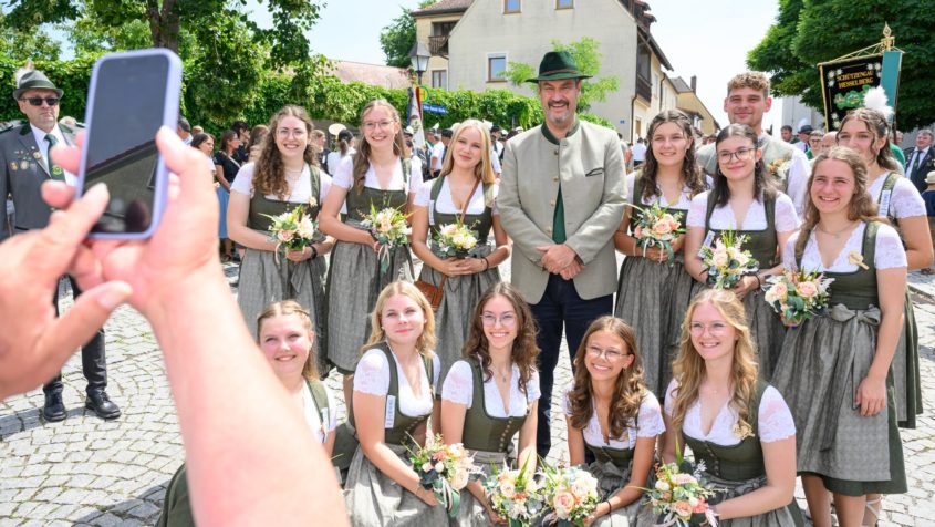 Gruppenbild mit dem Bayerischen Ministerpräsidenten.