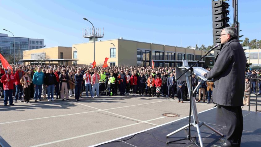 Staatsminister Dr. Florian Herrmann: 