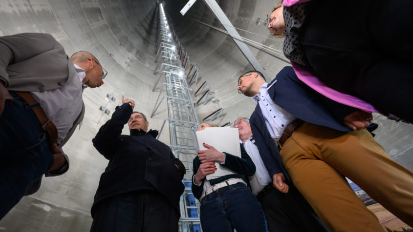 Rundgang durch den Bürgerwindpark Linden-Hohenroth der Naturenergie ...