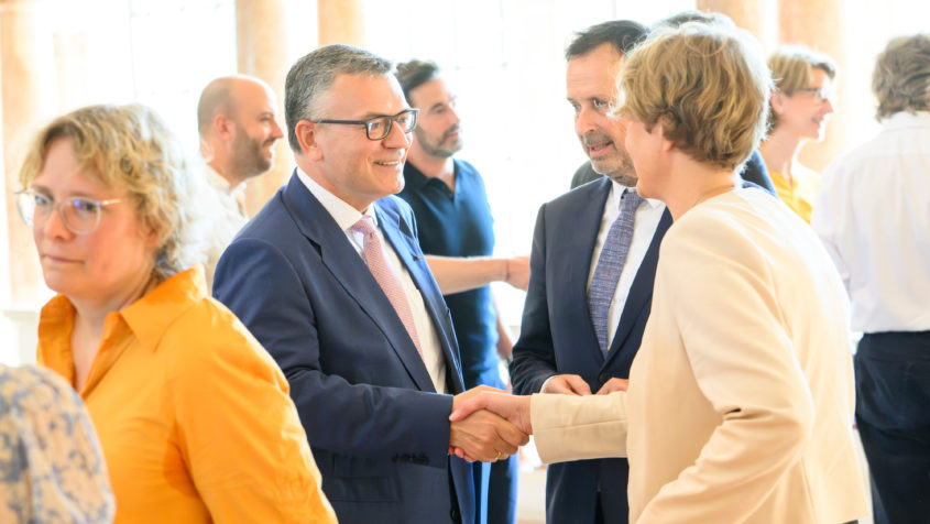 Medienminister Dr. Florian Herrmann: 
