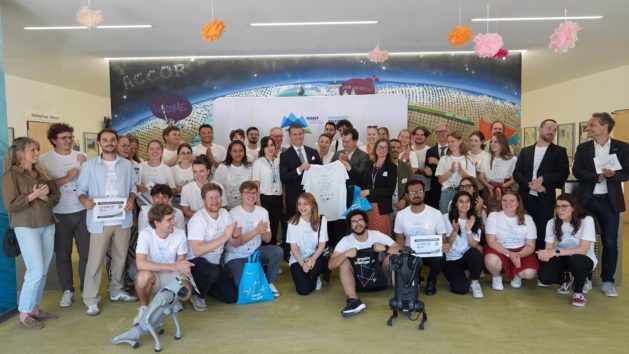 Abschlussveranstaltung und Preisverleihung des EUSALP AI Hackathons an der Hochschule Kempten mit Europaminister Eric Beißwenger. Der „EUSALP AI Hackathon“ ist ein Ideen-Wettbewerb für junge Studierende. © EUSALP Secretariat