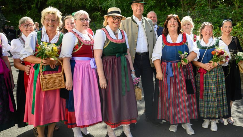 Gruppenbild mit dem Bayerischen Ministerpräsidenten.