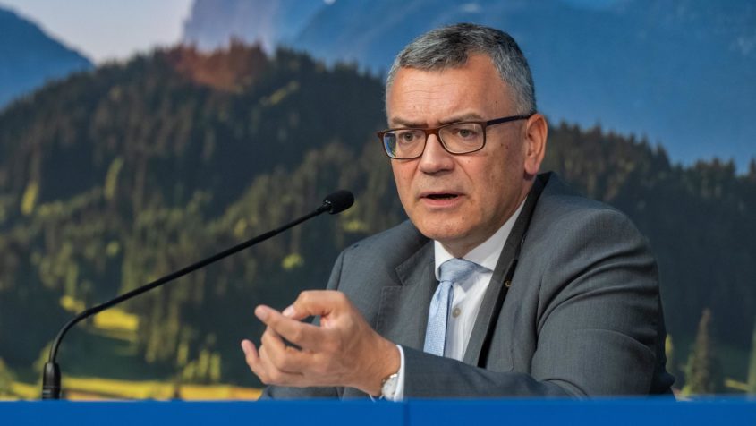 Staatskanzleiminister Dr. Florian Herrmann.