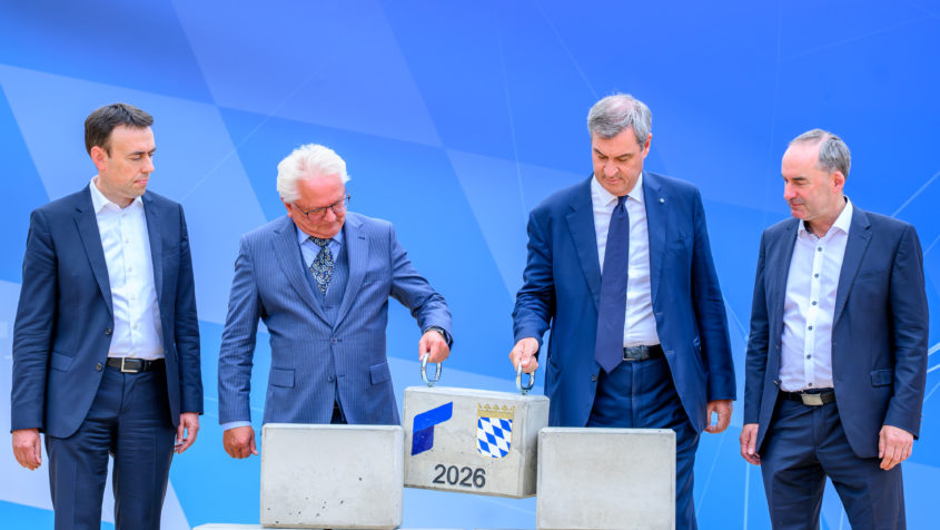 Grundsteinlegung für Europas modernstes Pulverwerk der Rheinmetall-Tochter ...